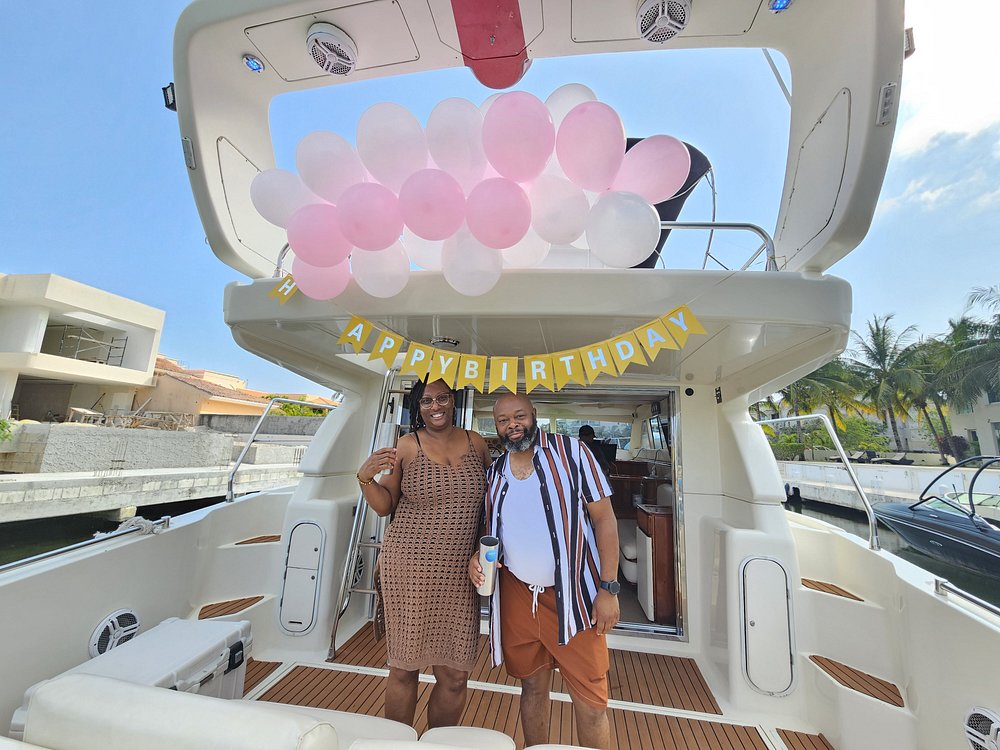 Affordable Yacht Rentals For Couples, Bachelorettes and Adults Romantic Akumal Getaway