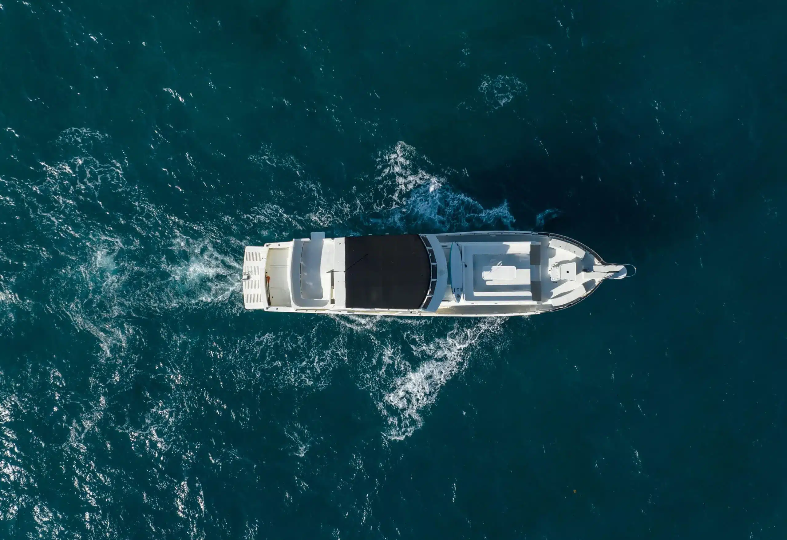 choose yacht for vacation in Mexico